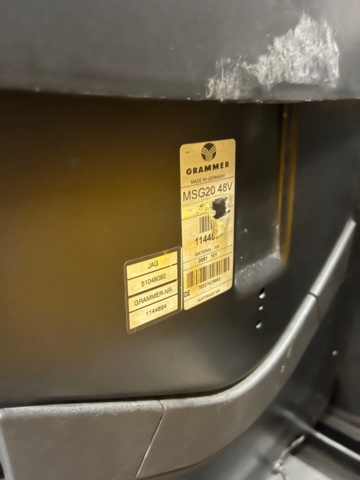 1028338-22 Reach truck, Jungheinrich ETV 214