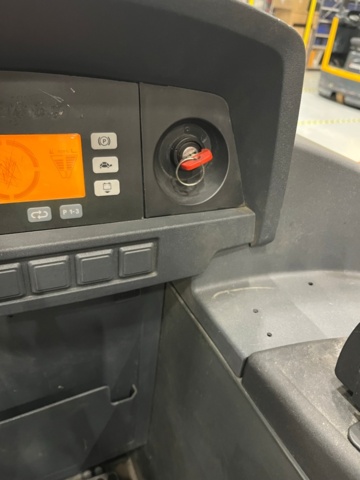 1028340-19 Reach truck, Jungheinrich ETV 216