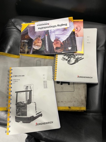 1028338-38 Reach truck, Jungheinrich ETV 214