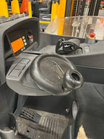 1028340-16 Reach truck, Jungheinrich ETV 216