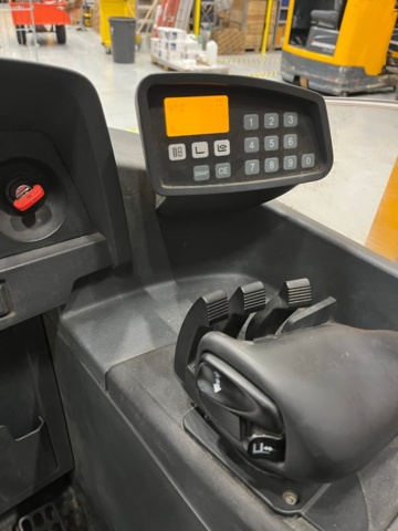 1028338-16 Reach truck, Jungheinrich ETV 214
