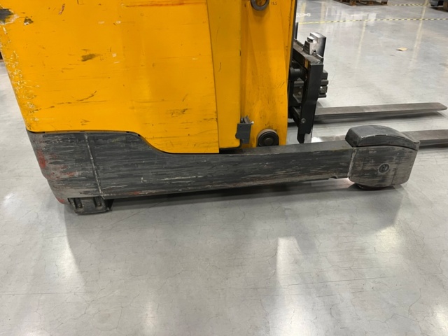 1028340-26 Reach truck, Jungheinrich ETV 216