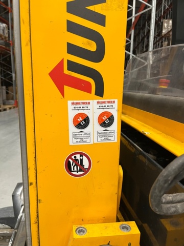 1028338-9 Reach truck, Jungheinrich ETV 214