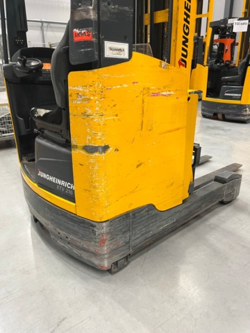 1028340-27 Reach truck, Jungheinrich ETV 216