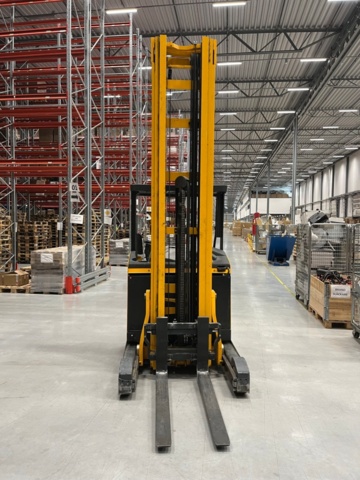 1028338-5 Reach truck, Jungheinrich ETV 214