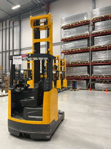 1028338-3 Reach truck, Jungheinrich ETV 214