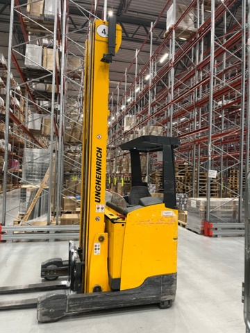 1028340-2 Reach truck, Jungheinrich ETV 216