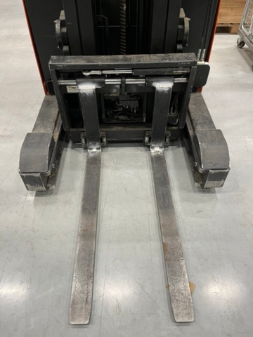 1028344-6 Reach truck, Toyota BT Reflex 2011