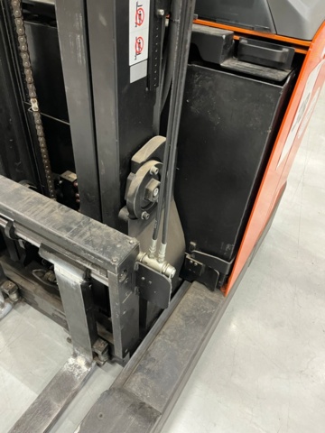 1028344-9 Reach truck, Toyota BT Reflex 2011