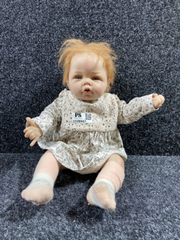 1178947-2 Doll collection Bedford Exchange 8 pcs