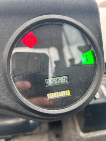 1192972-13 Linde E30 electric truck with charger