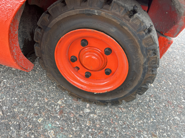 1192972-23 Linde E30 electric truck with charger