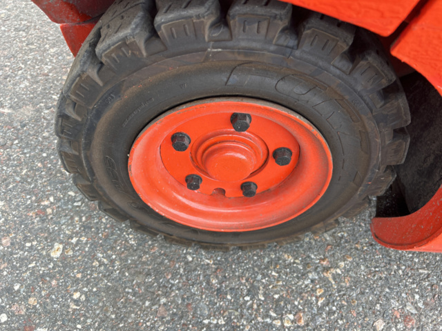 1192972-25 Linde E30 electric truck with charger