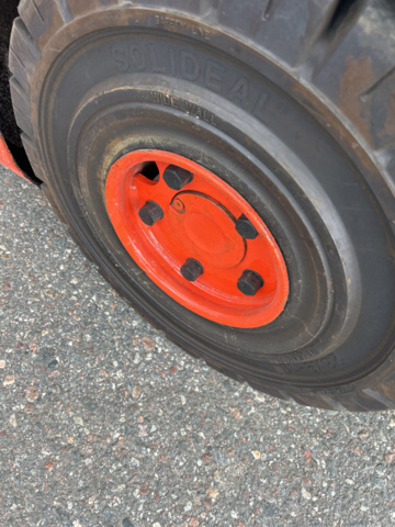 1192972-27 Linde E30 electric truck with charger