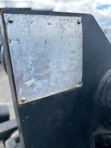 1192972-58 Linde E30 electric truck with charger