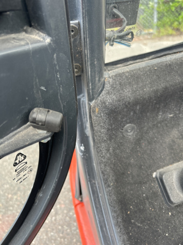 1192972-50 Linde E30 electric truck with charger