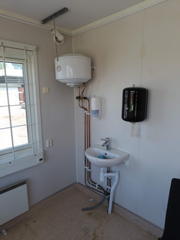 1130798-16 Container barracks / kiosk barracks