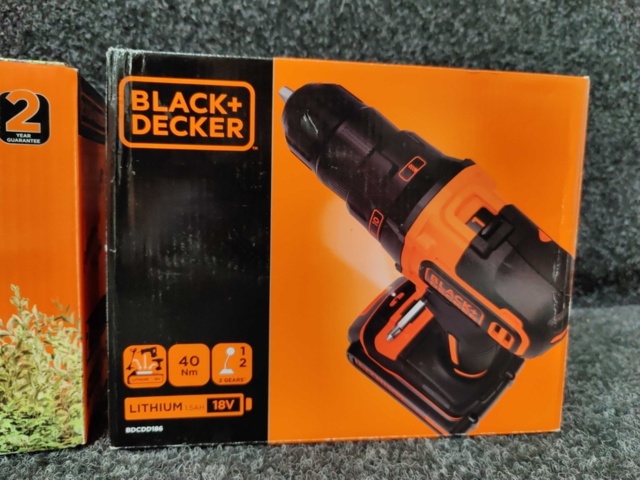 1223449-2 Screwdriver Black & Decker BDCDD186-QW + Bush trimmer Black & Decker BCSS18B-XJ 18V