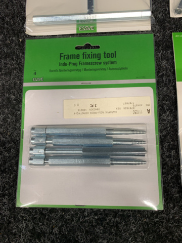 1221331-8 Verktygssortiment Essve