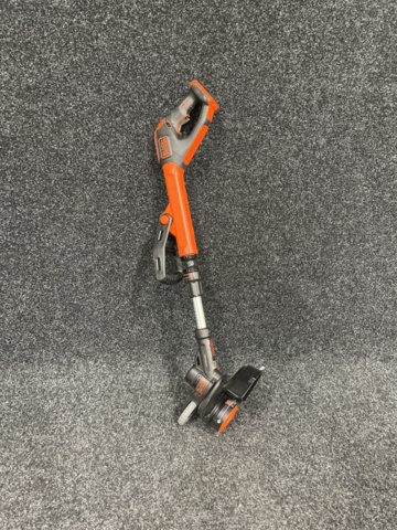 1223485-3 Grass trimmer Black & Decker STC1820P 18V