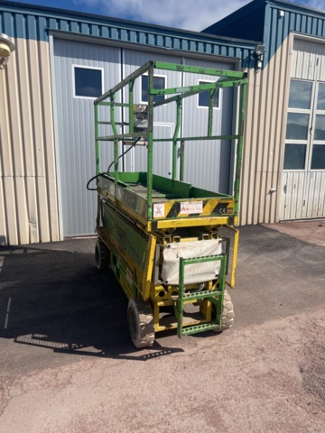 1223441-4 Iteco scissor lift