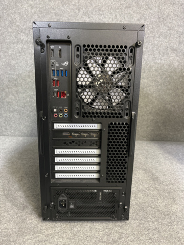 1219610-4 Stationär Gamingdator, ASUS ROG STRIX, samt 24 tums skärm