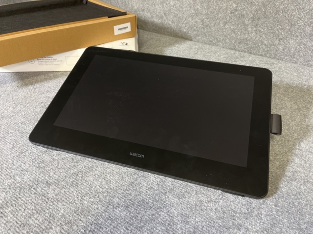 1219647-3 Drawing pad Wacom Cintiq Pro 24 and Tobii Eye Tracker 4C