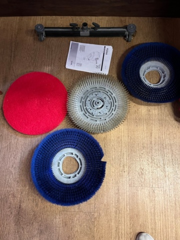 1209111-4 Cleaning machine with accessories Nilfisk BA 410