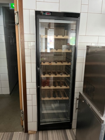 1209121-1 Wine cooler Helkama C4W Black -2006