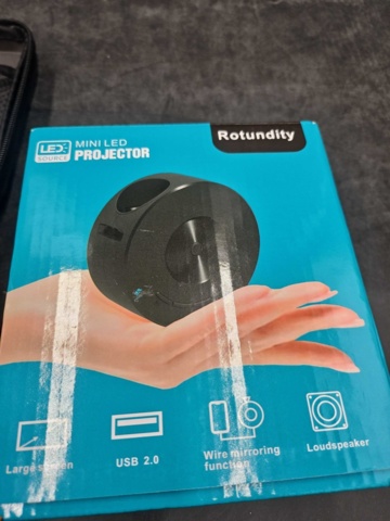 1219473-2 Miniprojektor + drönare - Frakt ingår