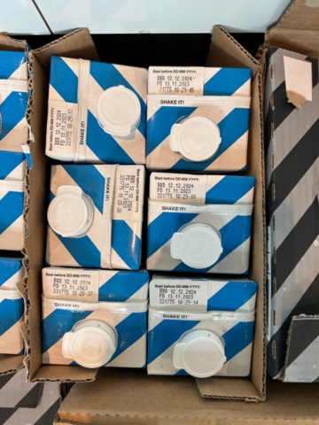 1153729-4 Havredryck, kaffe och mindre sidobord