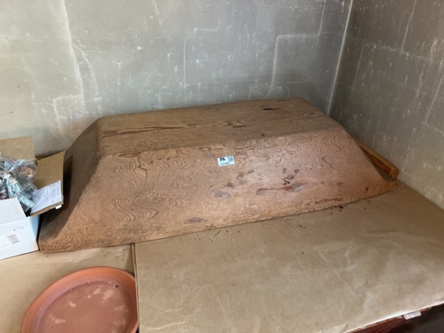 1121980-3 Tunnbröds bakbord med tillbehör