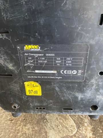 1151611-4 Battery charger Biltema 37-783, incl. sledgehammer and broken booster