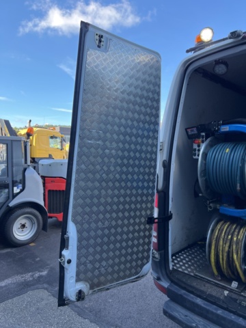 1205421-28 Washing machine Mercedes-Benz Sprinter 519 -2015