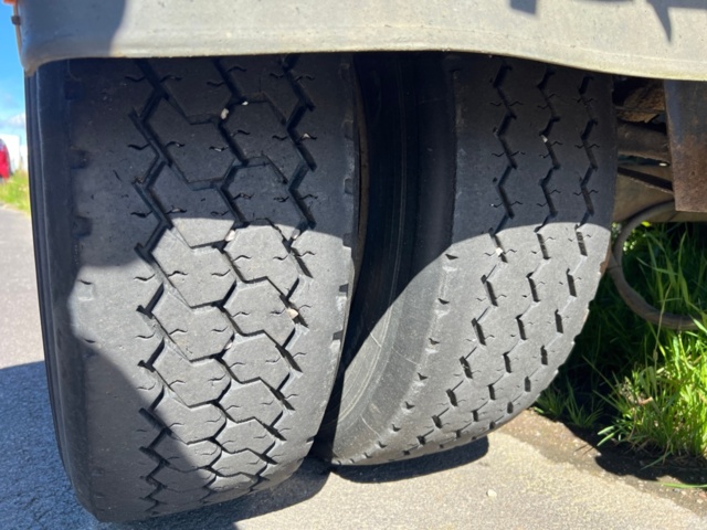 1227373-10 Truck trailer JYKI V42-W0 -2007