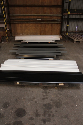 1151655-7 Lister, sockel, foder mm. Allt i ställen