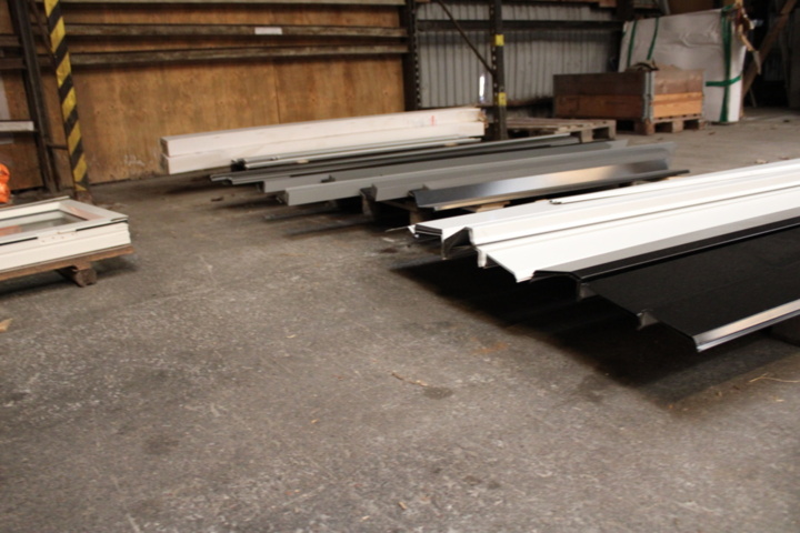 1151655-9 Lister, sockel, foder mm. Allt i ställen