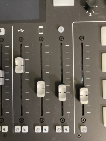 1200454-9 RØDE Class-A Servo Biased Preamps with Aphex