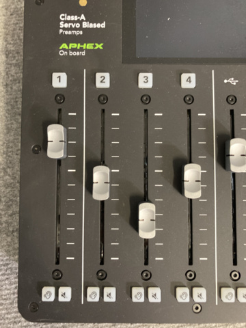 1200454-10 RØDE Class-A Servo Biased Preamps with Aphex