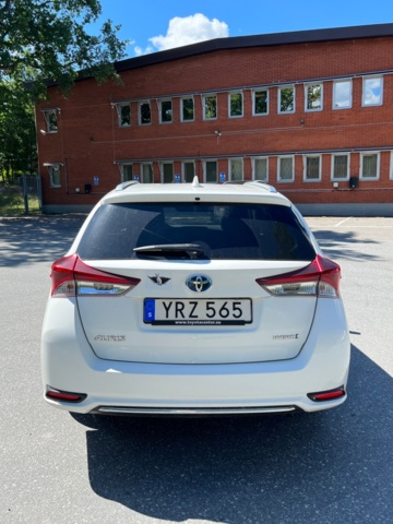 1227415-6 Toyota Auris Touring Sports Hybrid e-CVT - 2017