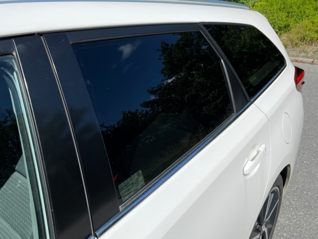 1227415-12 Toyota Auris Touring Sports Hybrid e-CVT - 2017