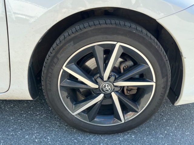 1227415-19 Toyota Auris Touring Sports Hybrid e-CVT - 2017