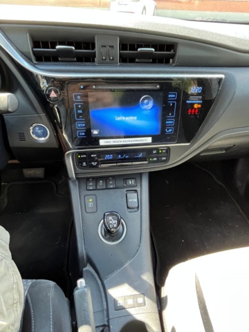 1227415-36 Toyota Auris Touring Sports Hybrid e-CVT - 2017