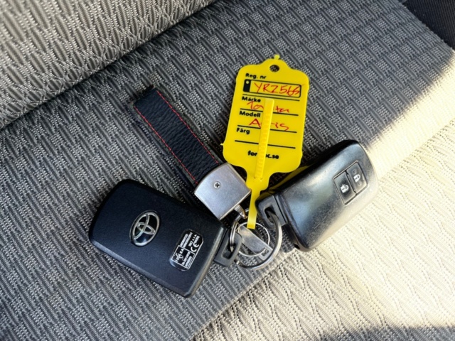 1227415-50 Toyota Auris Touring Sports Hybrid e-CVT - 2017