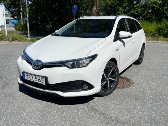 1227415-59 Toyota Auris Touring Sports Hybrid e-CVT - 2017
