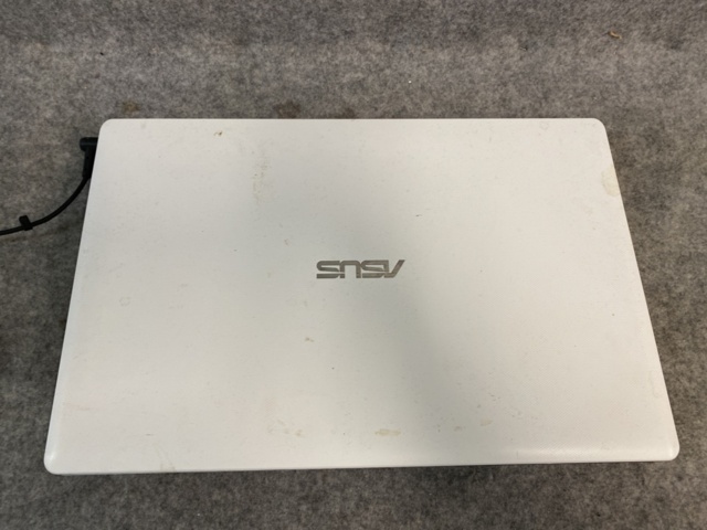 1151706-3 Asus Notebook F552M