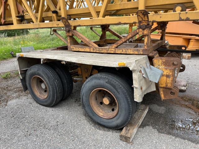 1214898-9 Semi-mobile tower crane, Liebherr 112K -1996