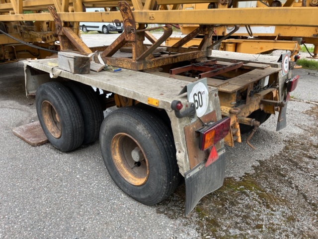 1214898-19 Semi-mobile tower crane, Liebherr 112K -1996