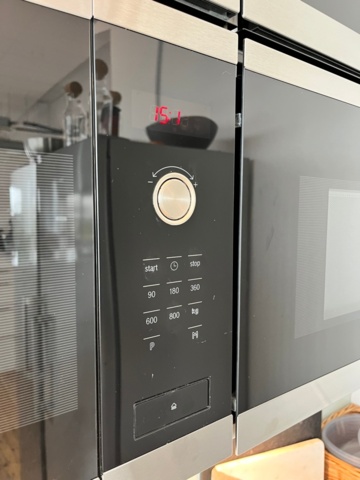 1228687-3 Microwave oven Bosch TM820H7F (No. 24)