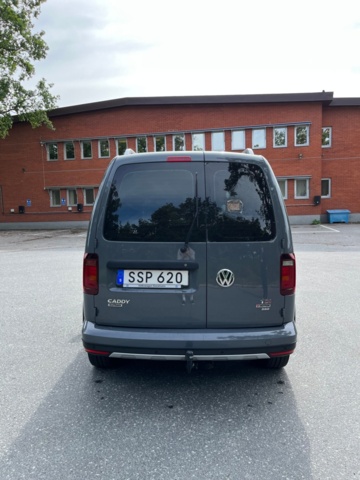 1227416-6 Volkswagen Caddy Alltrack Van -2017